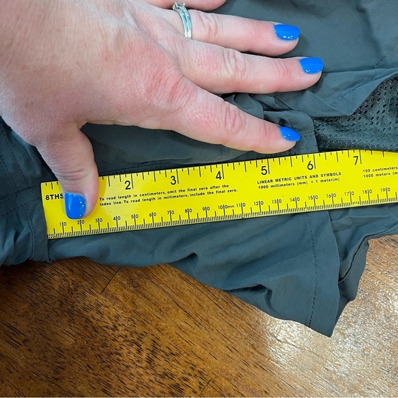 Patagonia Men’s Baggies shorts 6” inseam dark gray size small - Picture 5 of 9